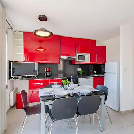 Daire Les Coteaux De La Nartelle-17 By Interhome *